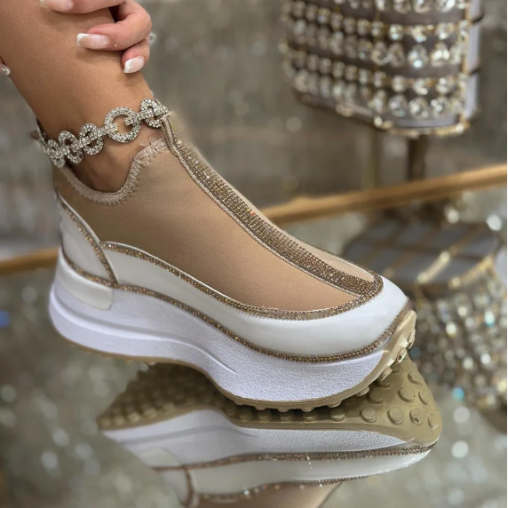 Fine Sparkling Sports Shoes